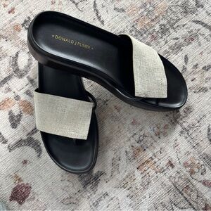 Donald J. Pliner FIFI Black and Cream/Copper Slide Sandals with Storage Bag 9.5N